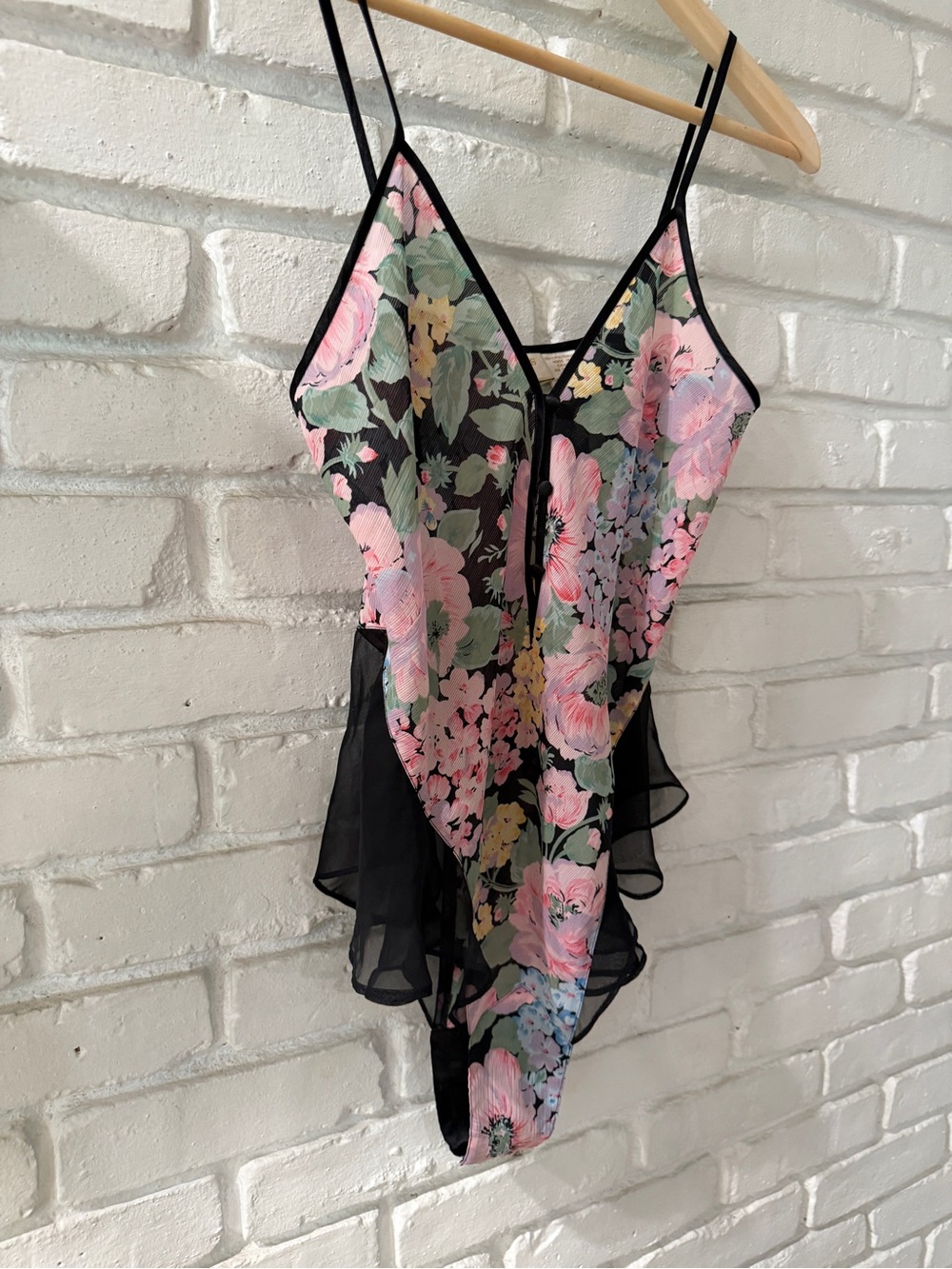 Vintage Victoria’s Secret Floral Teddy Bodysuit Black Mesh Ruffle Trim Like New - Picture 3 of 7